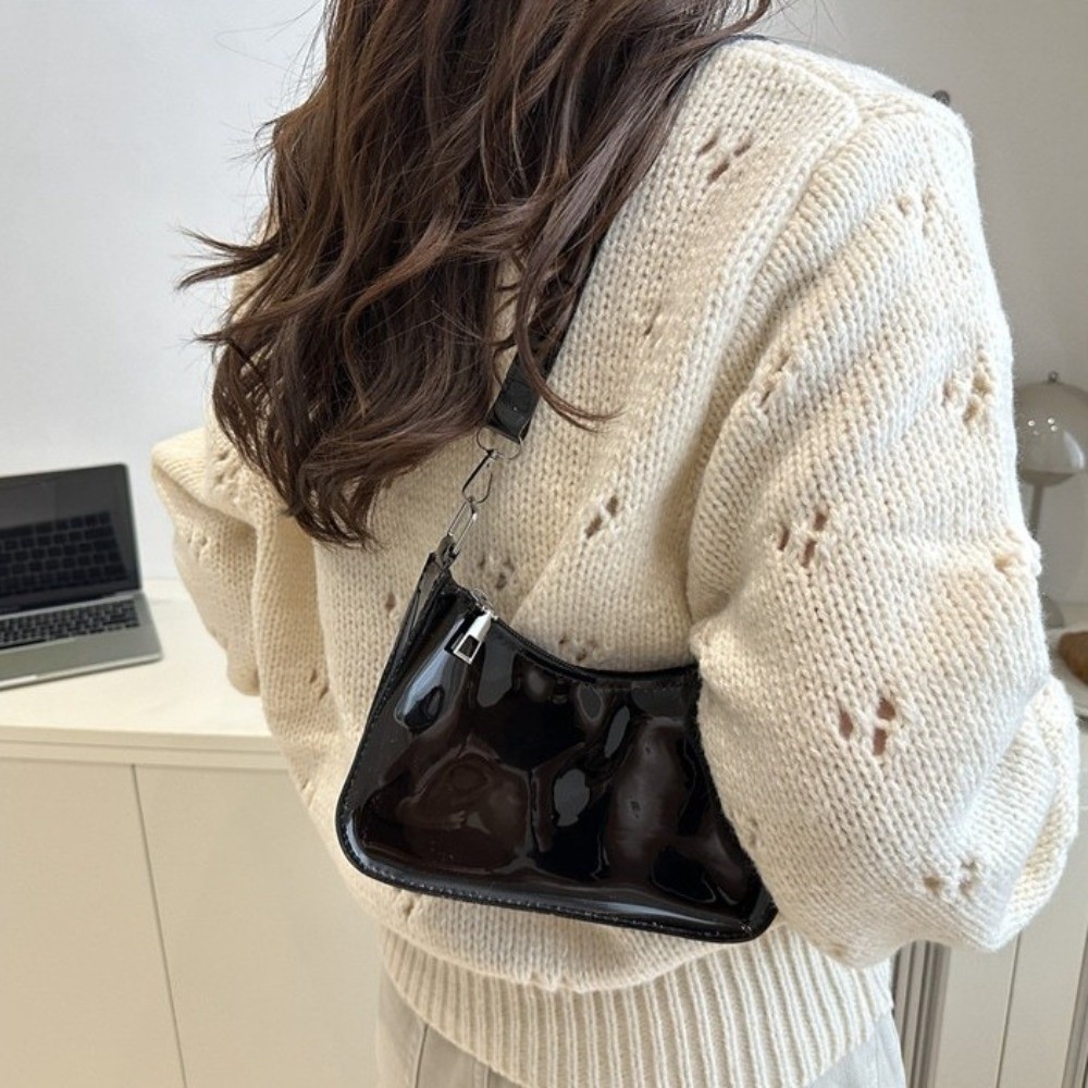Jelly Bag Clear Pvc - حقيبة كتف عصرية شفافة من مادة
