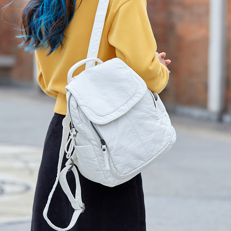 Women Bags White - حقيبة ظهر من الجلد الأبيض المغسول