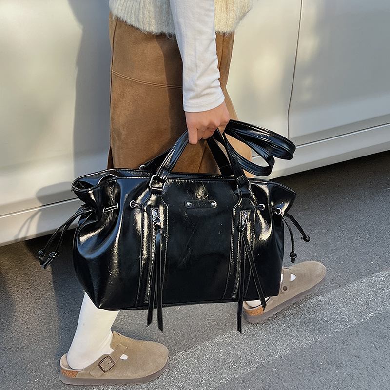 Women Hand Bags For Office - حقائب يد نسائية أنيقة ذات سعة