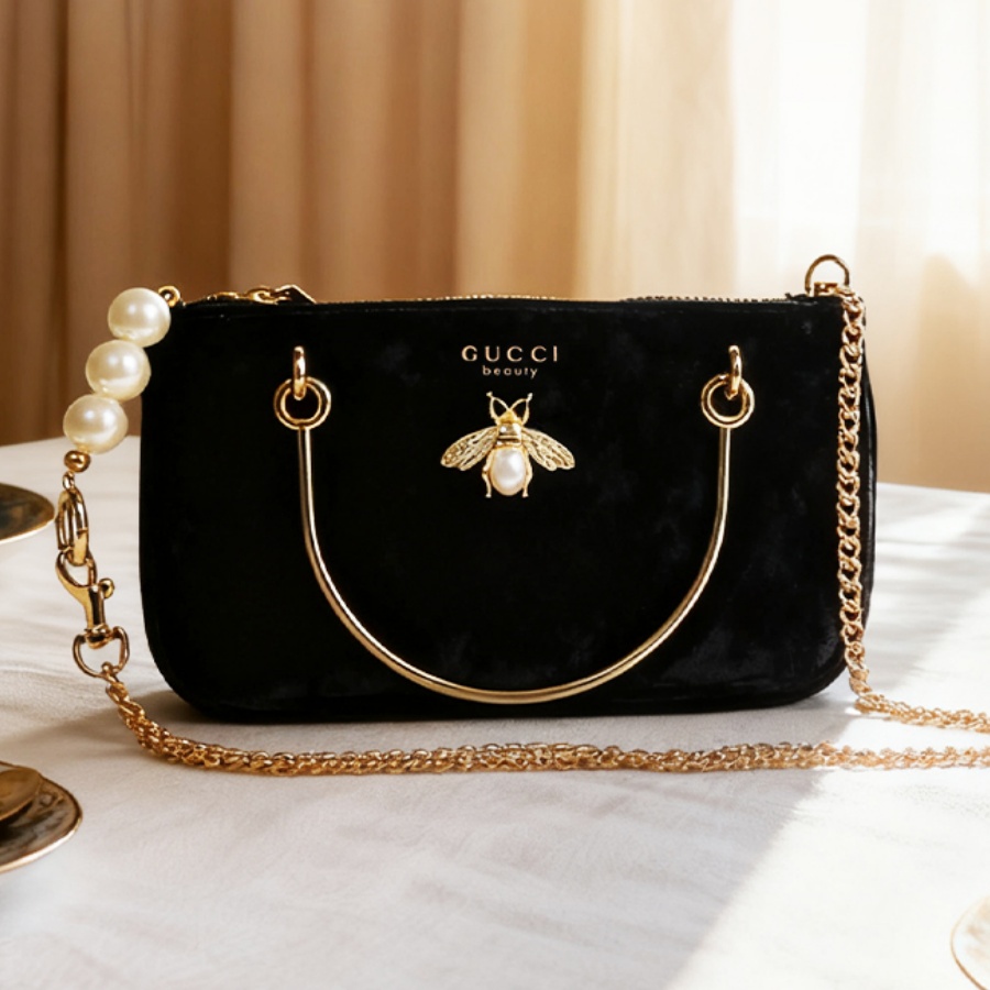 Women Bags Gucci - حقيبة نسائية من غوتشي باللون الأسود