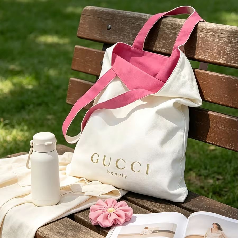 Women Bags White - حقيبة يد نسائية من قماش GUCCI