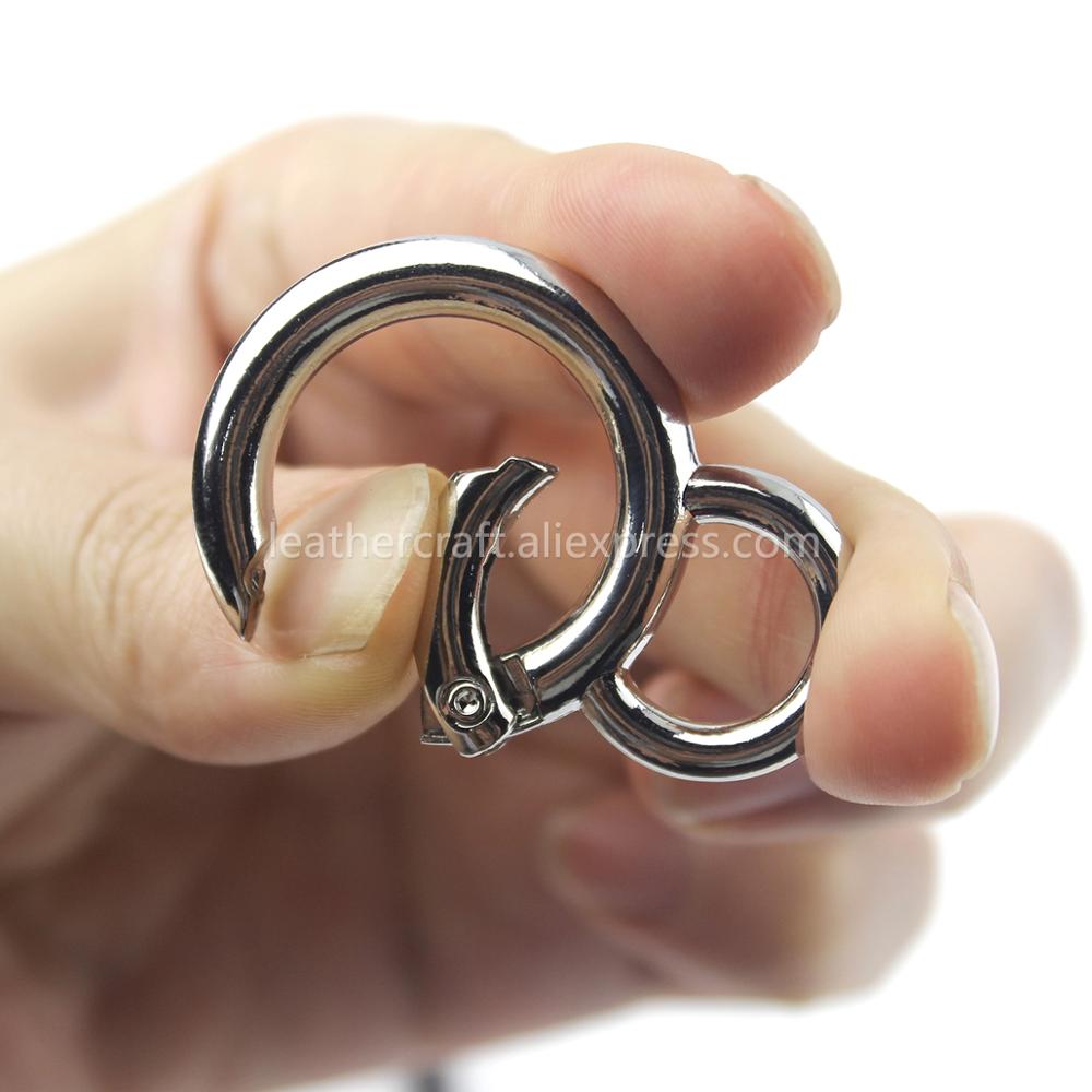 المعادن مزدوجة دائرة المفاجئة  - مراجعة Circle Round Bag وسعره