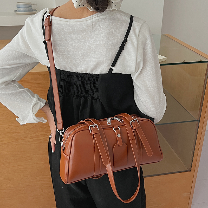 حقيبة بوسطن نسائية من الجلد ال - مراجعة Women Bags For Airport وسعره