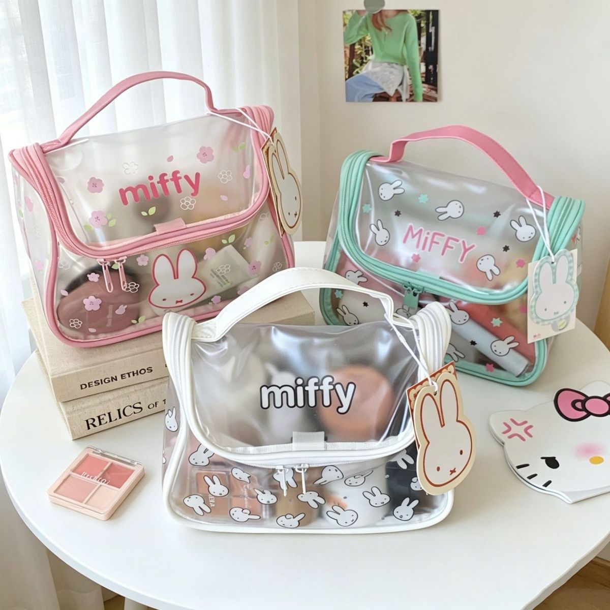 حقيبة مستحضرات تجميل شفافة من  - مراجعة Jelly Bag Clear Pvc وسعره