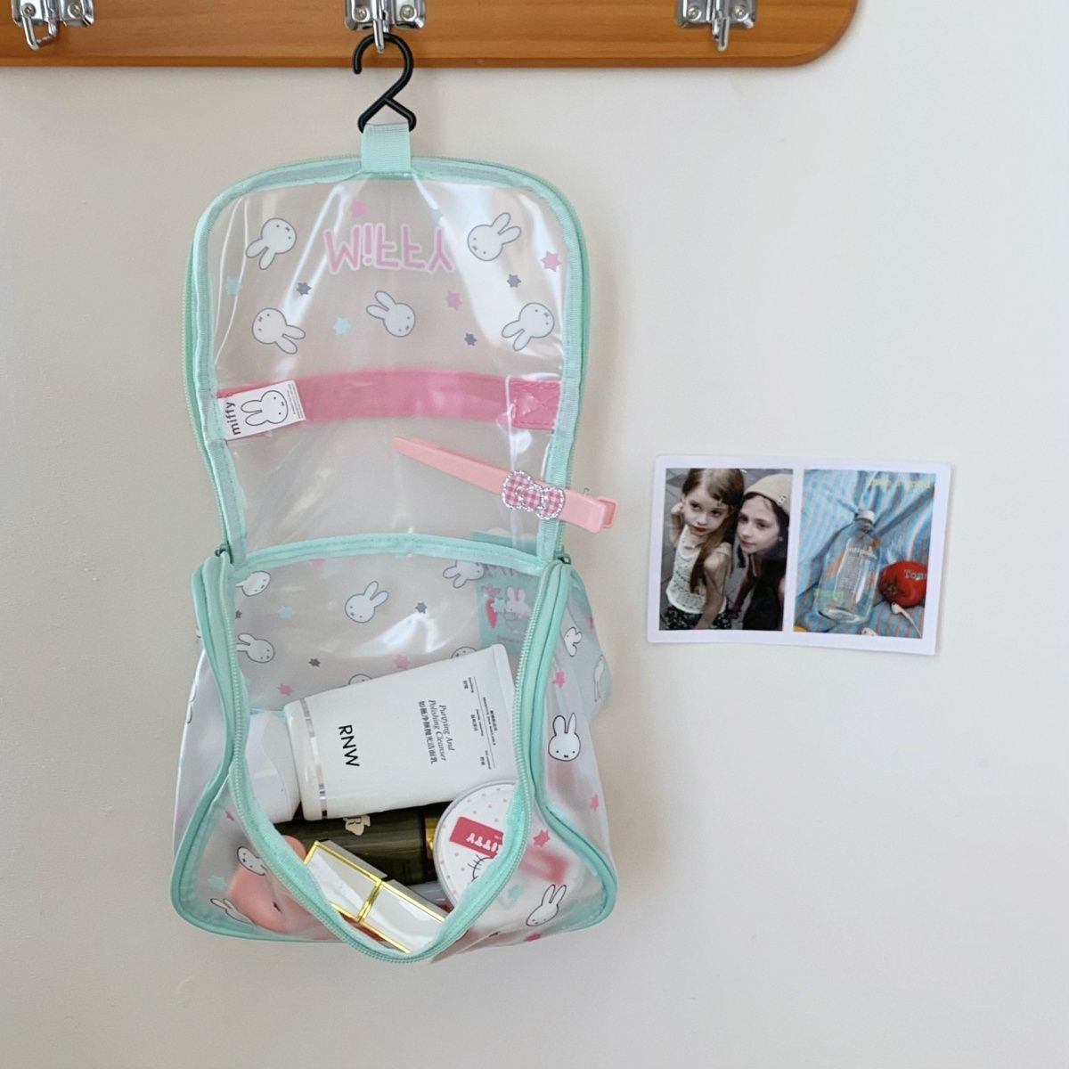 حقيبة مستحضرات تجميل شفافة من  - مراجعة Jelly Bag Clear Pvc وسعره