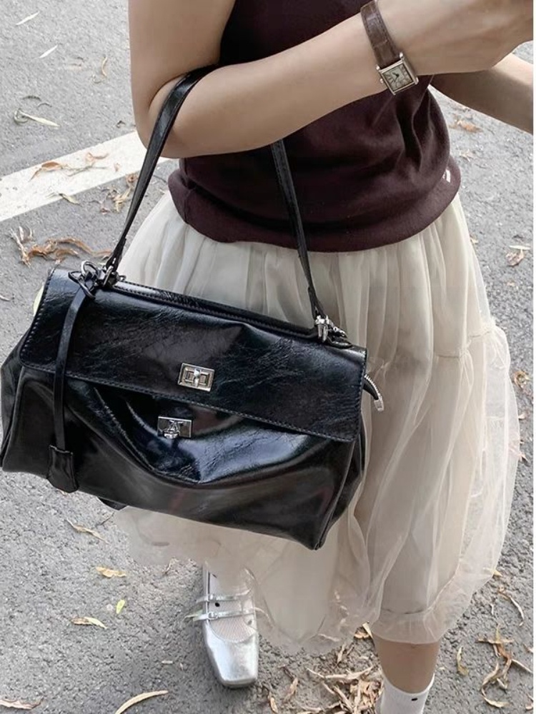 حقيبة يد نسائية أنيقة مطوية لص - مراجعة Women Bags For Airport وسعره