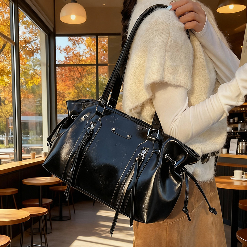 حقائب يد نسائية أنيقة ذات سعة  - مراجعة Women Hand Bags For Office وسعره