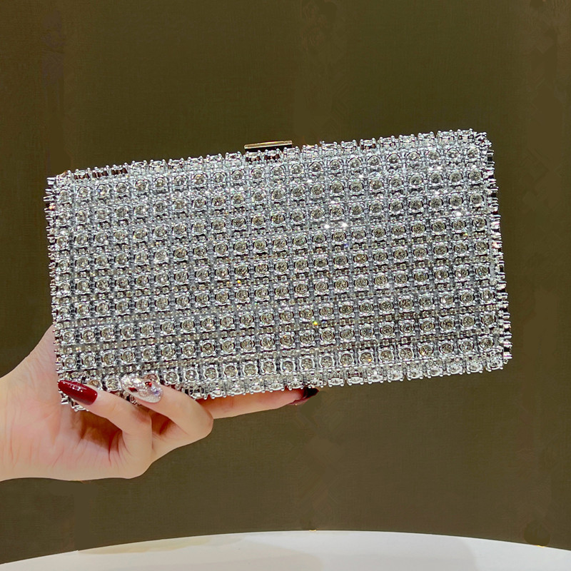 حقيبة سهرة نسائية فاخرة مرصعة  - مراجعة Women Bags High End Brands وسعره