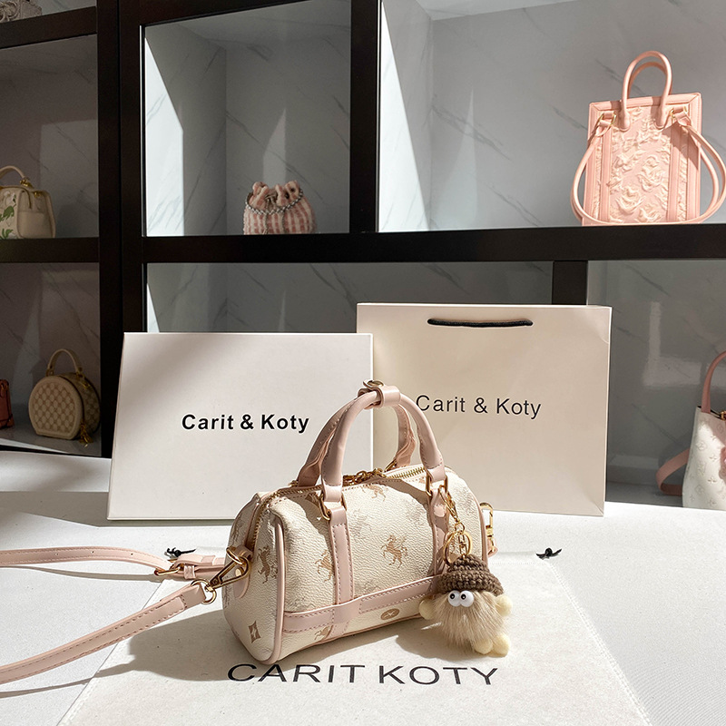 حقيبة حفاضات أنيقة وفاخرة للنس - مراجعة Women Bags High End Brands وسعره