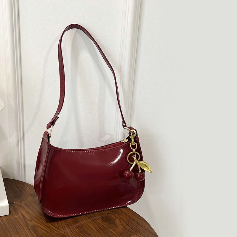 حقيبة يد نسائية من جلد البولي  - مراجعة Women Bags For Airport وسعره