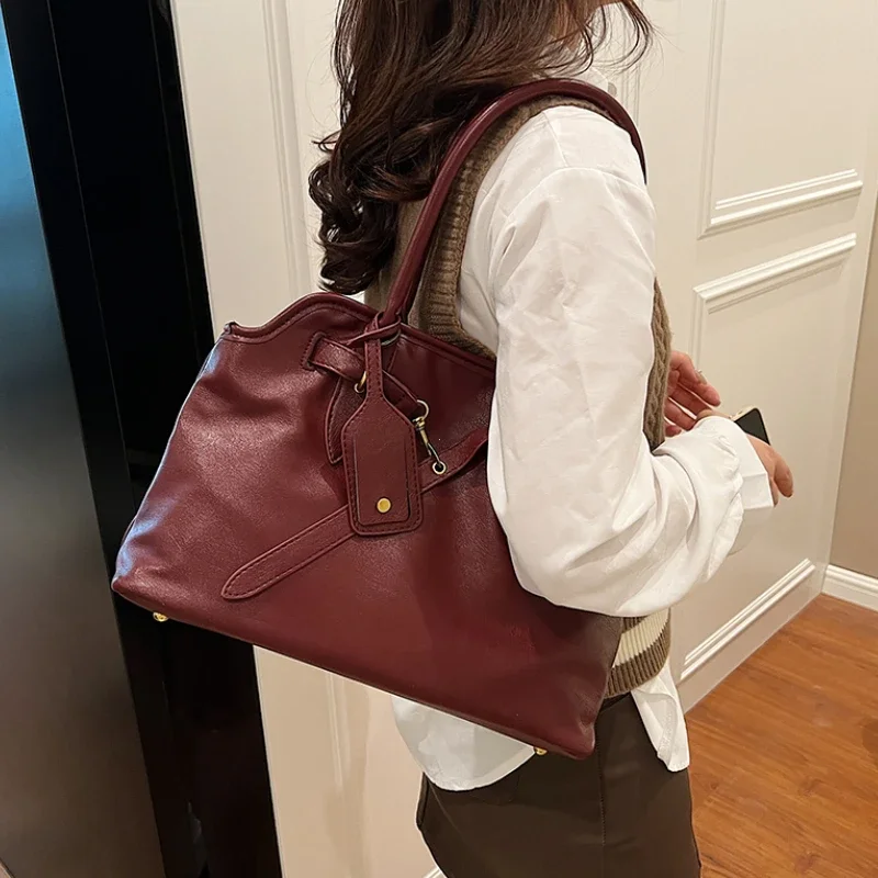 بو الجلود ريترو حمل حقيبة للنس - مراجعة Women Bags For Airport وسعره