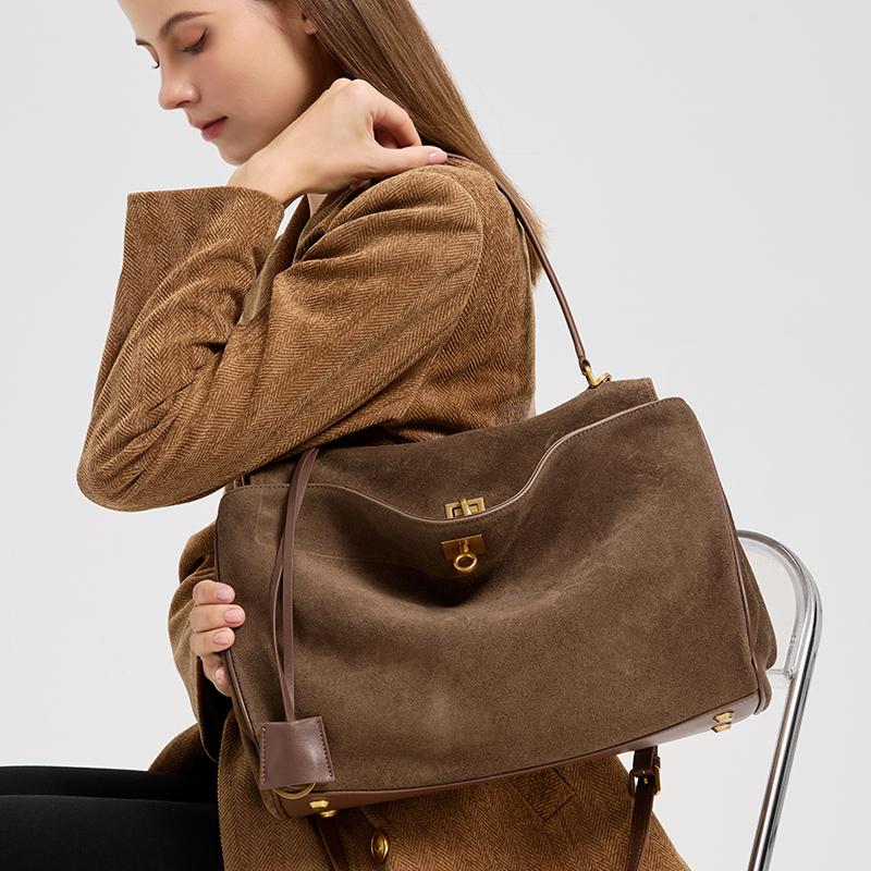 حقيبة نسائية من الجلد الطبيعي  - مراجعة Women Hand Bags For Office وسعره